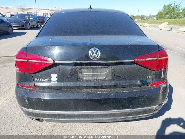 1VWBS7A33GC018423 Volkswagen Passat 1.8 Tsi Comfortline