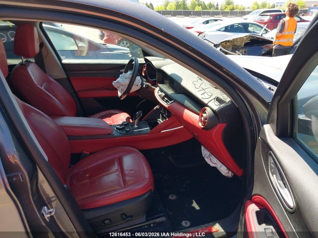 Продаж на аукціоні авто 2018 Alfa Romeo Stelvio, vin: ZASFAKANXJ7B98793, номер лоту: 12616453