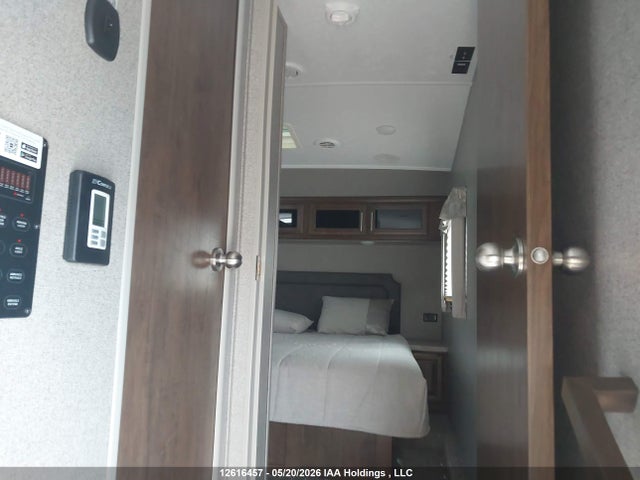 Продажа на аукционе авто 2019 Forest River Forest River, vin: 4X4FFLD20K1886916, номер лота: 12616457