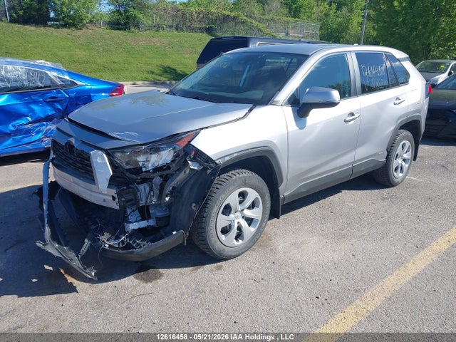 2T3B1RFV6NC318531 Toyota RAV4 LE