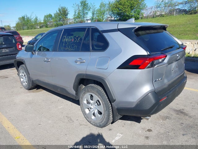 2T3B1RFV6NC318531 Toyota RAV4 LE