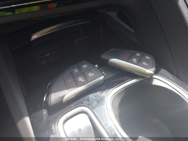 LRBFZSR43PD088237 Buick Envision Avenir