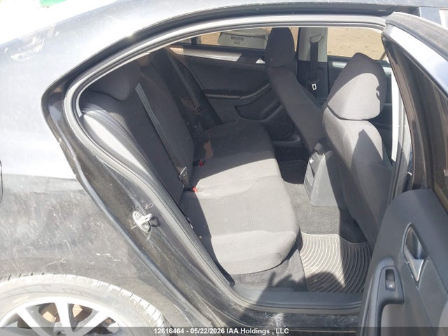 Продаж на аукціоні авто 2015 Volkswagen Jetta 2.0l Trendline/2.0l Trendline+, vin: 3VW2K7AJ5FM259413, номер лоту: 12616464