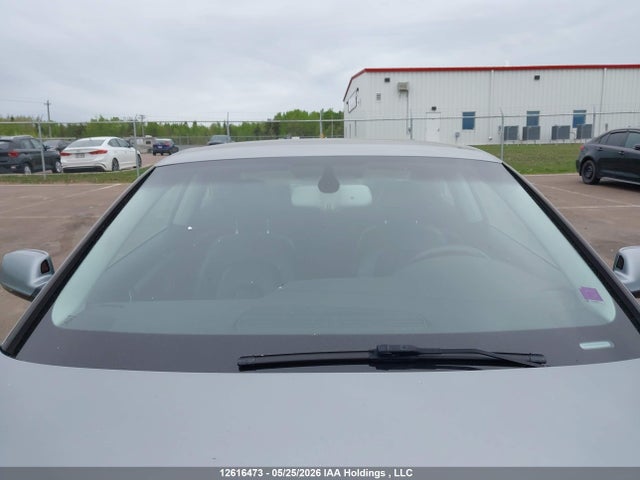 2011 Audi A5 2.0t Premium Plus მანქანა იყიდება აუქციონზე, vin: WAUVFBFR2BA066047, აუქციონის ნომერი: 12616473