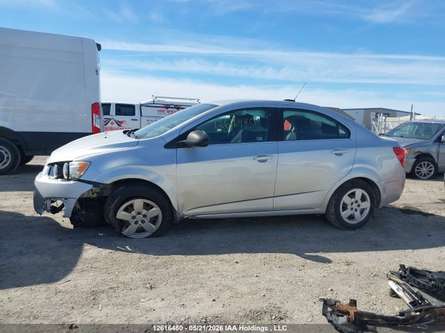 Aukcja sprzedaży 2015 Chevrolet Sonic Lt Auto, vin: 1G1JC5SH6F4123694, numer aukcji: 12616480