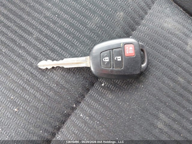 Продажа на аукционе авто 2017 Toyota Rav4 Le, vin: 2T3ZFREVXHW343095, номер лота: 12616490