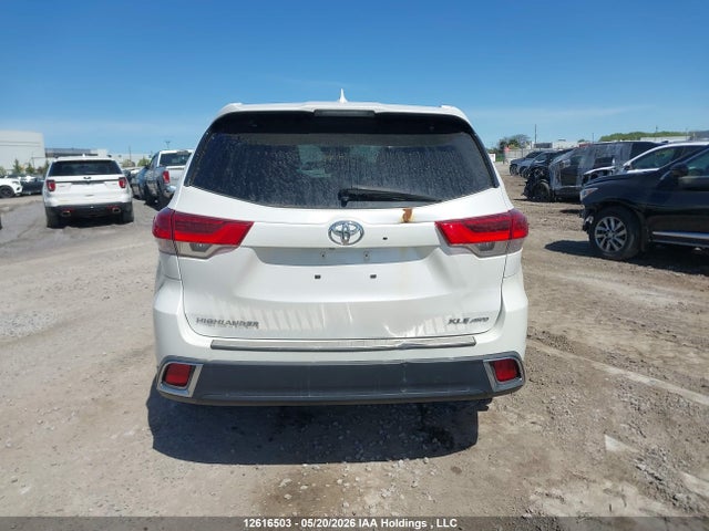 Продажа на аукционе авто 2019 Toyota Highlander Xle, vin: 5TDJZRFH4KS593776, номер лота: 12616503