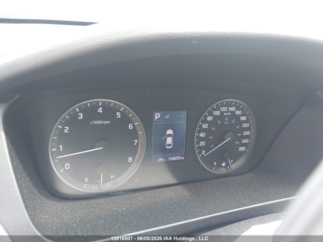 2015 Hyundai Sonata Gl მანქანა იყიდება აუქციონზე, vin: 5NPE24AF0FH098257, აუქციონის ნომერი: 12616507