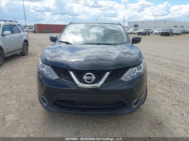 JN1BJ1CP8HW001350 Nissan Qashqai S 4dr2wd