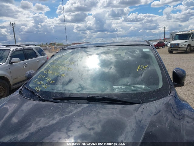 JN1BJ1CP8HW001350 Nissan Qashqai S 4dr2wd