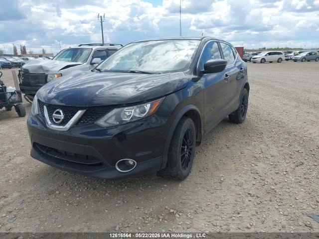 JN1BJ1CP8HW001350 Nissan Qashqai S 4dr2wd