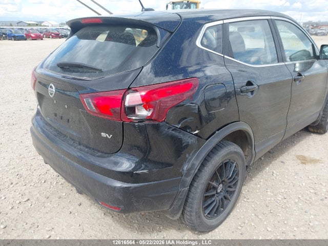 JN1BJ1CP8HW001350 Nissan Qashqai S 4dr2wd