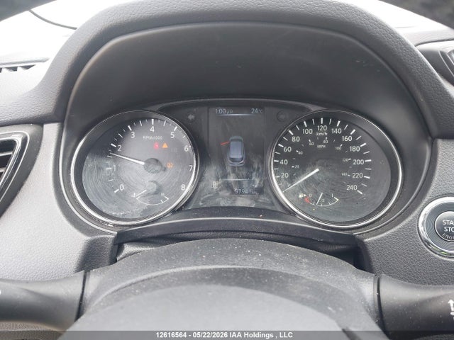 JN1BJ1CP8HW001350 Nissan Qashqai S 4dr2wd
