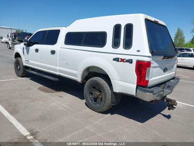 Продаж на аукціоні авто 2018 Ford F-350 Xlt, vin: 1FT8W3BT7JEB93309, номер лоту: 12616571