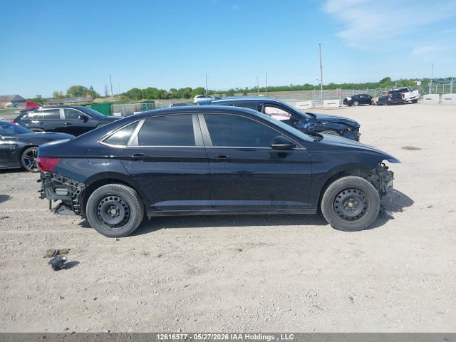 3VWGM7BU1RM070352 Volkswagen Jetta Highline