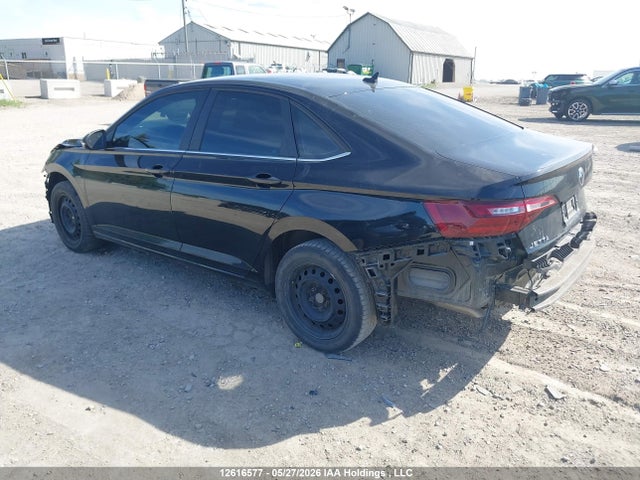 3VWGM7BU1RM070352 Volkswagen Jetta Highline