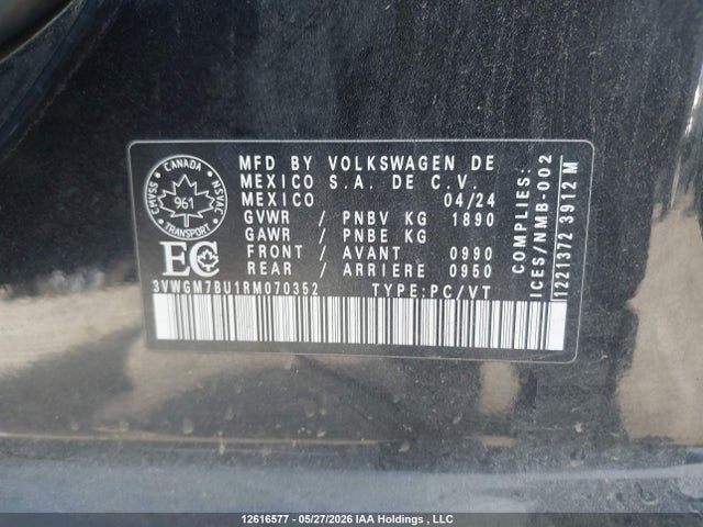 3VWGM7BU1RM070352 Volkswagen Jetta Highline