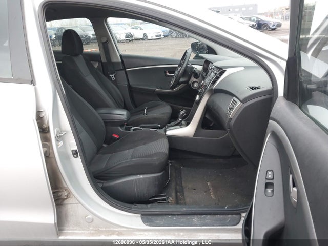 2013 Hyundai Elantra Gt Gl მანქანა იყიდება აუქციონზე, vin: KMHD25LE5DU098551, აუქციონის ნომერი: 12606096