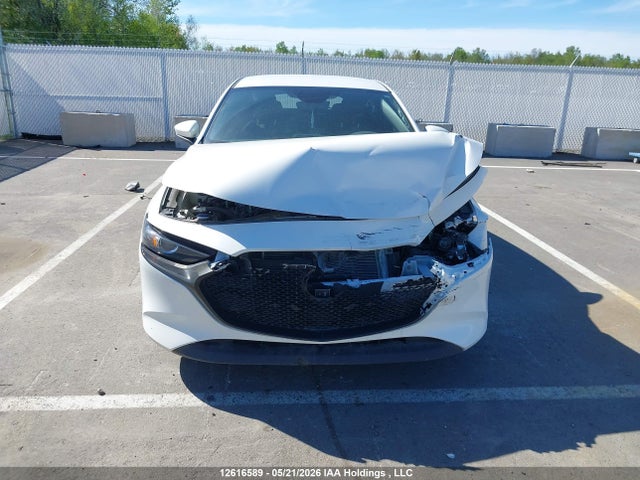 JM1BPAKM7R1708943 Mazda Mazda3 Sport Gx