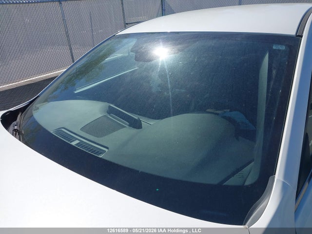 JM1BPAKM7R1708943 Mazda Mazda3 Sport Gx