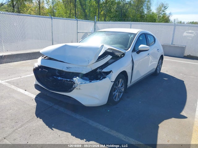 JM1BPAKM7R1708943 Mazda Mazda3 Sport Gx