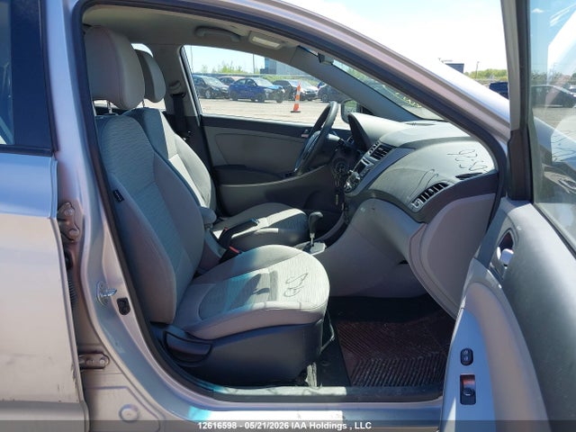 Продажа на аукционе авто 2015 Hyundai Accent Gls, vin: KMHCT4AE7FU939942, номер лота: 12616598