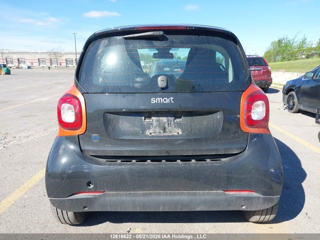 Smart Fortwo 2018 WMEFJ9BA5JK283584 Image 16