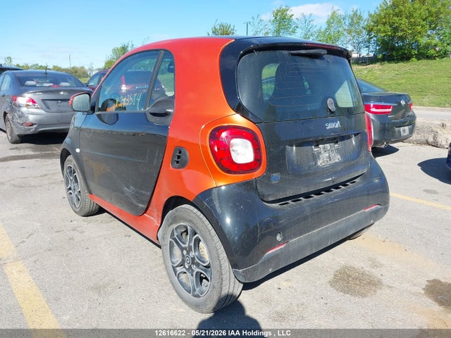 Smart Fortwo 2018 WMEFJ9BA5JK283584 Image 3