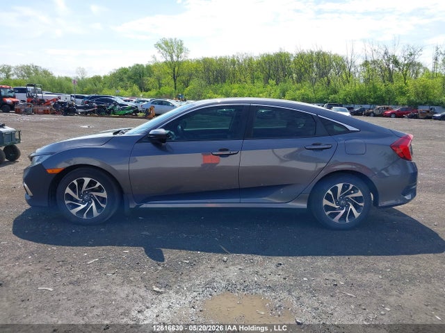 Honda CIVIC EX 2019 2HGFC2F75KH031343 Image 14