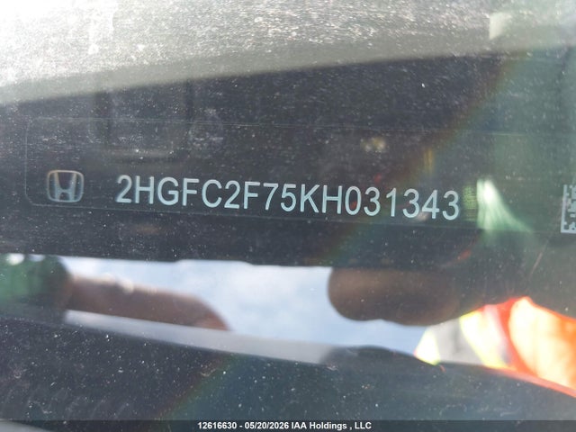 Honda CIVIC EX 2019 2HGFC2F75KH031343 Image 18