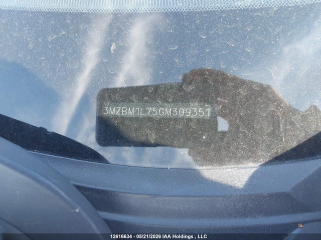3MZBM1L75GM309351 Mazda 3 TOURING
