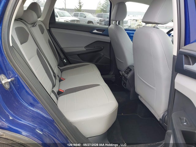 Volkswagen TAOS SE 2024 3VVEX7B21RM025655 Image 8