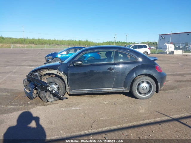 12616653 :رقم المزاد ، 3VWJ07AT1GM607907 vin ، 2016 Volkswagen The Beetle 1.8 Tsi Classic/1.8 Tsi Comfortline/1.8 Tsi Dune/1.8 Tsi Trendline مزاد بيع