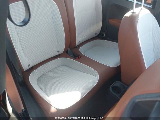 12616653 :رقم المزاد ، 3VWJ07AT1GM607907 vin ، 2016 Volkswagen The Beetle 1.8 Tsi Classic/1.8 Tsi Comfortline/1.8 Tsi Dune/1.8 Tsi Trendline مزاد بيع