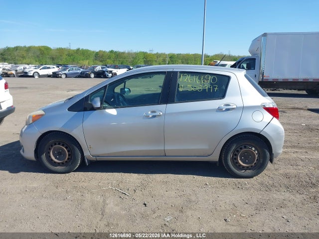 Продажа на аукционе авто 2012 Toyota Yaris, vin: JTDKTUD36CD508997, номер лота: 12616690