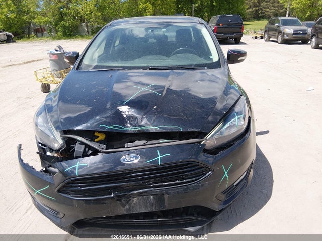 1FADP3H25JL253566 Ford FOCUS SEL