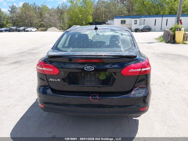 1FADP3H25JL253566 Ford FOCUS SEL