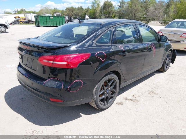 1FADP3H25JL253566 Ford FOCUS SEL