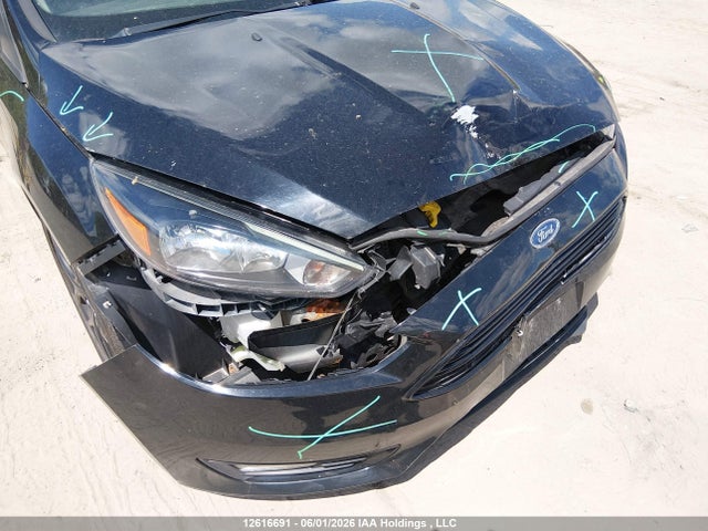 1FADP3H25JL253566 Ford FOCUS SEL