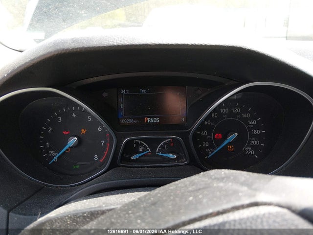 1FADP3H25JL253566 Ford FOCUS SEL