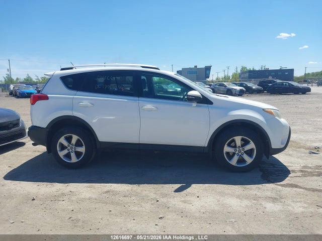 Продажа на аукционе авто 2015 Toyota Rav4 Xle, vin: 2T3WFREV6FW174631, номер лота: 12616697