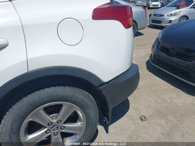 Продажа на аукционе авто 2015 Toyota Rav4 Xle, vin: 2T3WFREV6FW174631, номер лота: 12616697