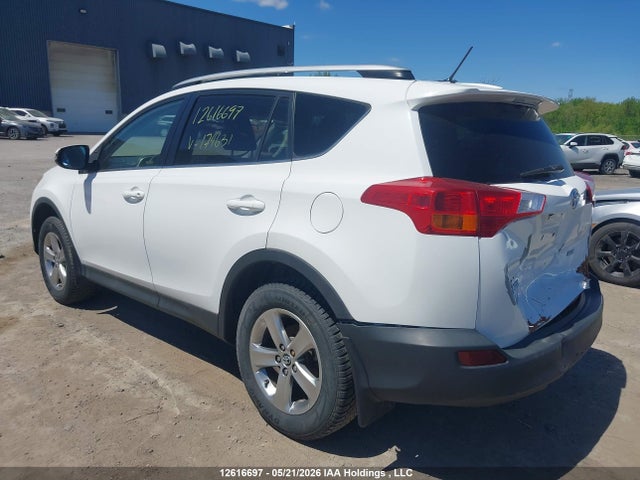 Продажа на аукционе авто 2015 Toyota Rav4 Xle, vin: 2T3WFREV6FW174631, номер лота: 12616697