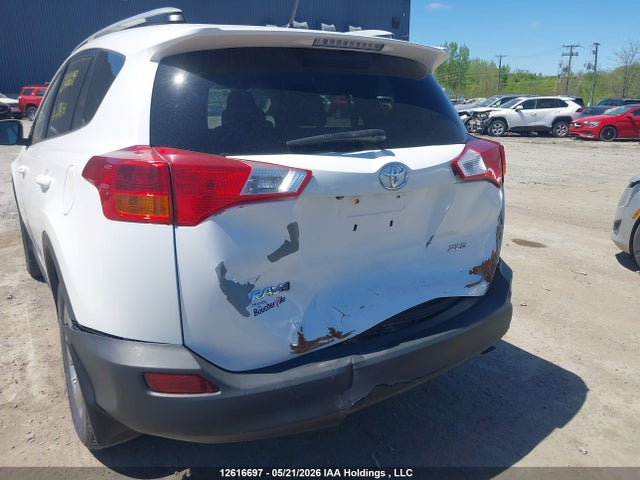 Продажа на аукционе авто 2015 Toyota Rav4 Xle, vin: 2T3WFREV6FW174631, номер лота: 12616697