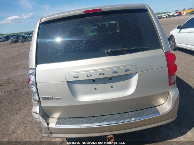 2C4RDGBG2FR680948 Dodge Grand Caravan Se