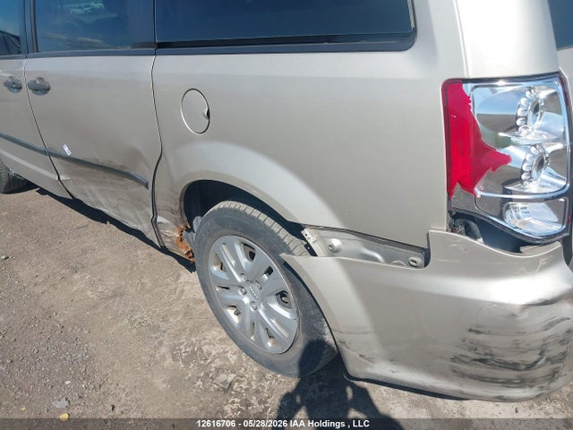 2C4RDGBG2FR680948 Dodge Grand Caravan Se