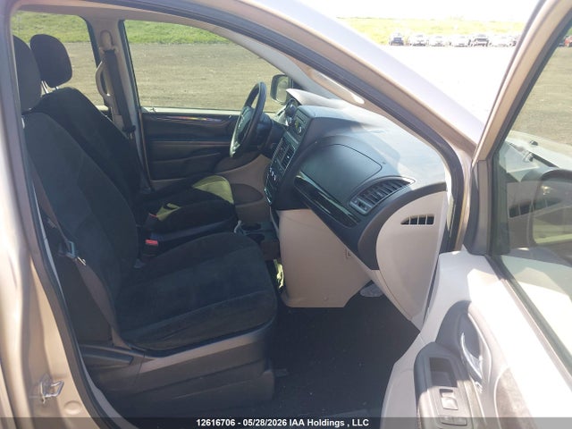 2C4RDGBG2FR680948 Dodge Grand Caravan Se