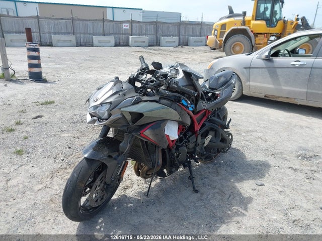Kawasaki Z H2 2022 JKAZRCK18NA013420 Image 2