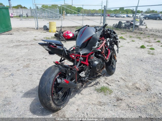Kawasaki Z H2 2022 JKAZRCK18NA013420 Image 4