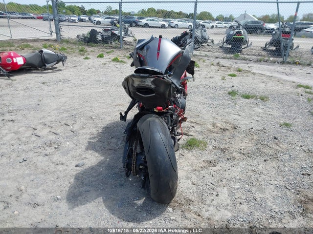 Kawasaki Z H2 2022 JKAZRCK18NA013420 Image 6